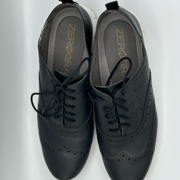 Women’s Cole Haan Black Oxford Shoes. Used and in excellent condition. - Picture 7 of 11